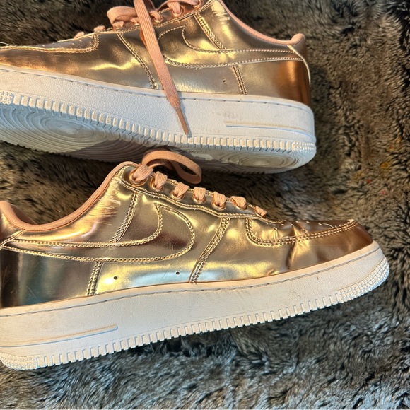 Nike Air Force 1 SP Metallic Rose Gold Sneakers, Size 11.5 - Picture 5 of 12